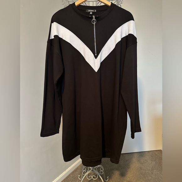 Missguided Dresses & Skirts - Missguided cotton blend long sleeve dress